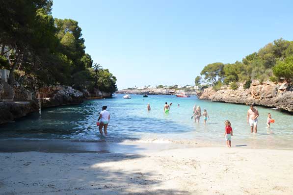 Cala Serena en Mallorca: playa con niños