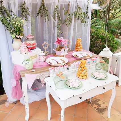 mesa-dulce-para-comuniones-Palma-eventos-decoracion tartas y chuches personalizados