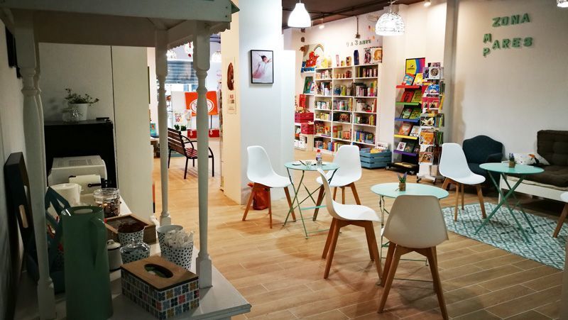 Baobab librería en mallorca: auto servicio padres y madres