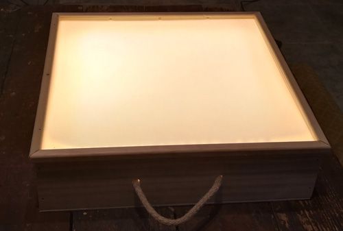 caja de luz fabricada en mallorca segura para los niños